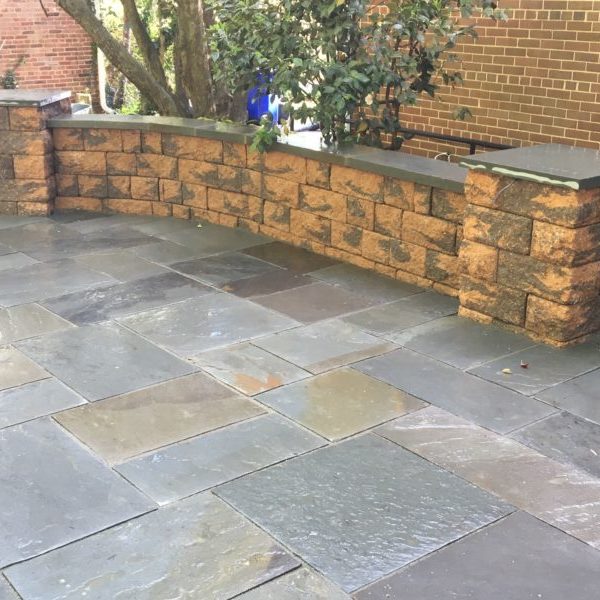 Standard paver wall with Pier and flagstone cap